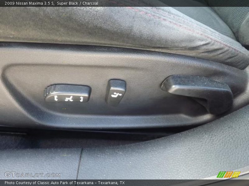 Super Black / Charcoal 2009 Nissan Maxima 3.5 S