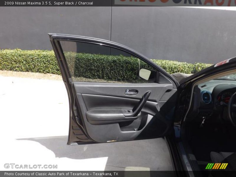 Super Black / Charcoal 2009 Nissan Maxima 3.5 S