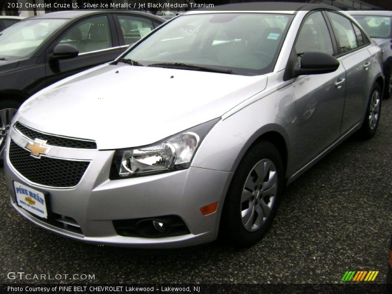 Silver Ice Metallic / Jet Black/Medium Titanium 2013 Chevrolet Cruze LS
