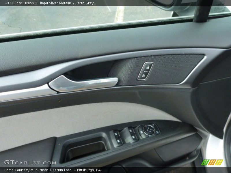 Ingot Silver Metallic / Earth Gray 2013 Ford Fusion S