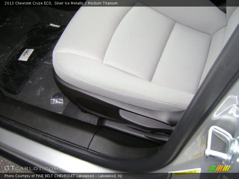 Silver Ice Metallic / Medium Titanium 2013 Chevrolet Cruze ECO