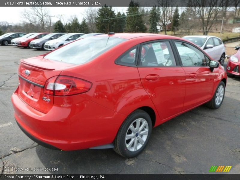 Race Red / Charcoal Black 2013 Ford Fiesta SE Sedan