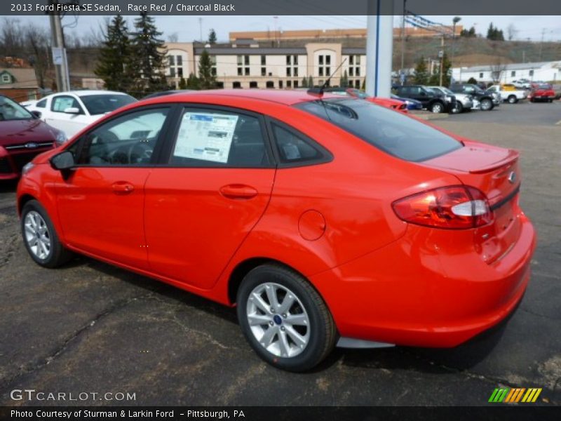 Race Red / Charcoal Black 2013 Ford Fiesta SE Sedan