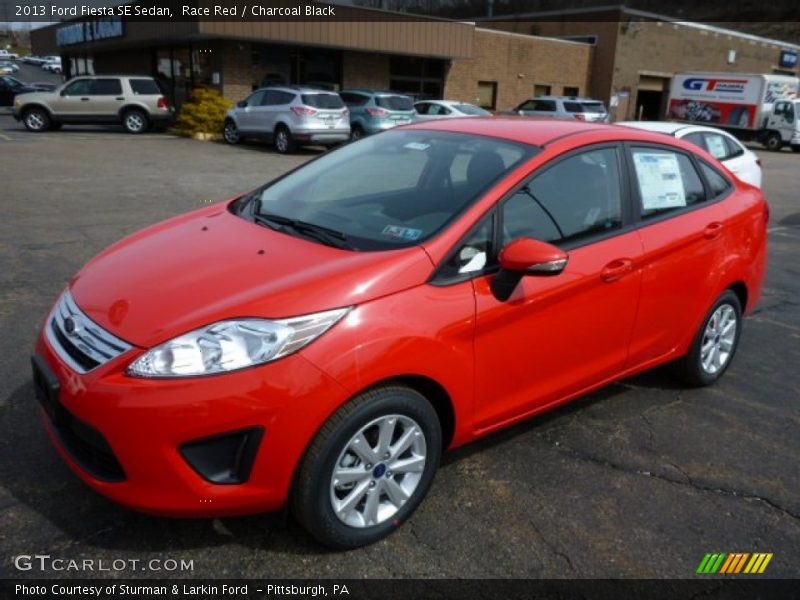 Race Red / Charcoal Black 2013 Ford Fiesta SE Sedan