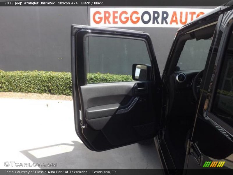 Black / Black 2013 Jeep Wrangler Unlimited Rubicon 4x4