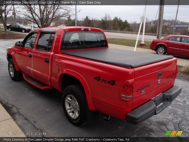 Flame Red / Dark Slate Gray 2004 Dodge Dakota SXT Quad Cab 4x4