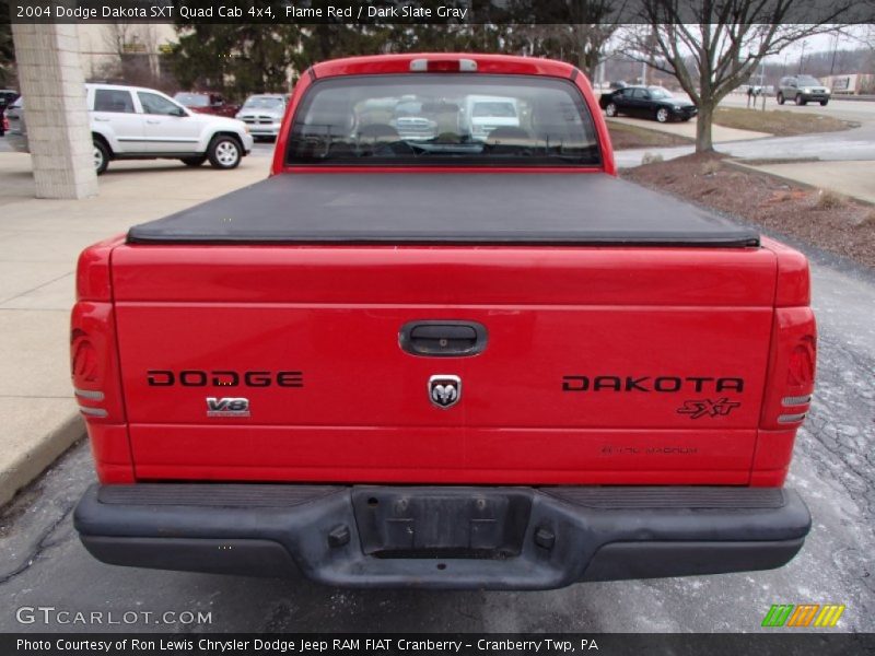 Flame Red / Dark Slate Gray 2004 Dodge Dakota SXT Quad Cab 4x4