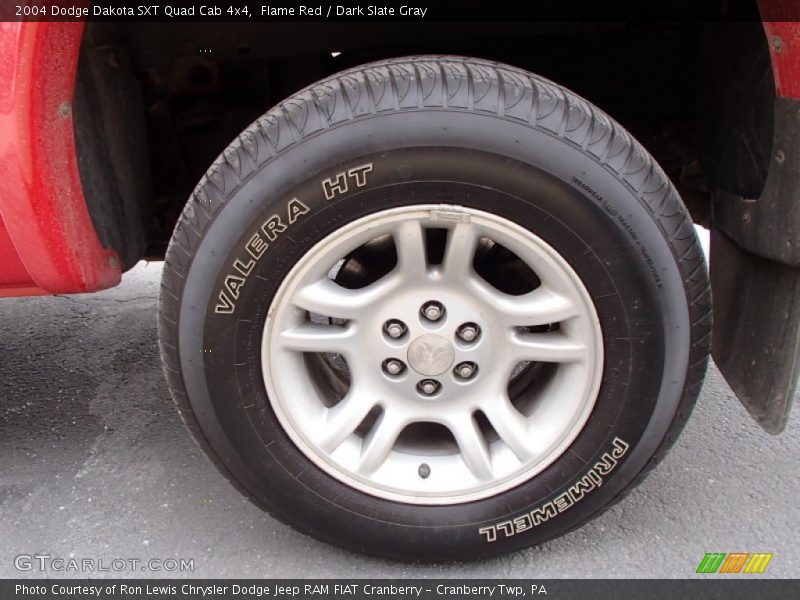 Flame Red / Dark Slate Gray 2004 Dodge Dakota SXT Quad Cab 4x4