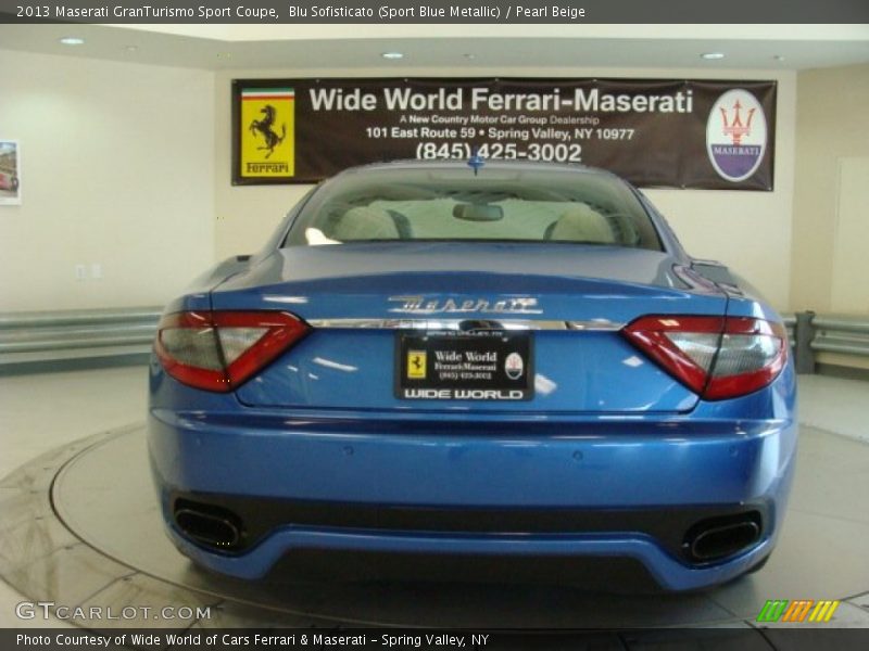 Blu Sofisticato (Sport Blue Metallic) / Pearl Beige 2013 Maserati GranTurismo Sport Coupe