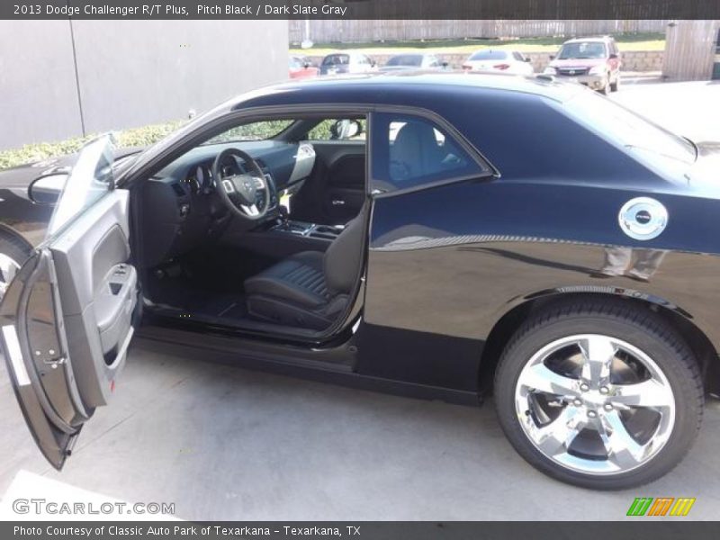 Pitch Black / Dark Slate Gray 2013 Dodge Challenger R/T Plus