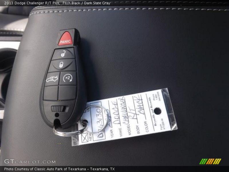 Pitch Black / Dark Slate Gray 2013 Dodge Challenger R/T Plus