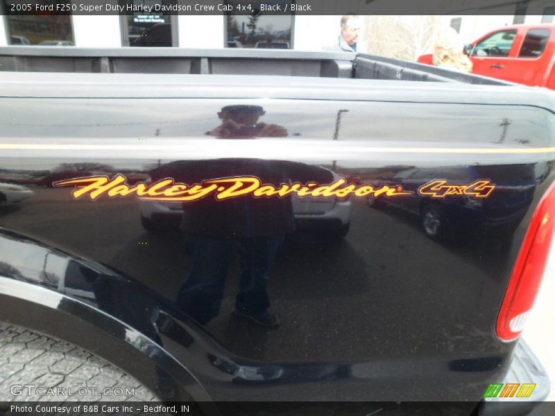 Harley-Davidson 4x4 graphics - 2005 Ford F250 Super Duty Harley Davidson Crew Cab 4x4