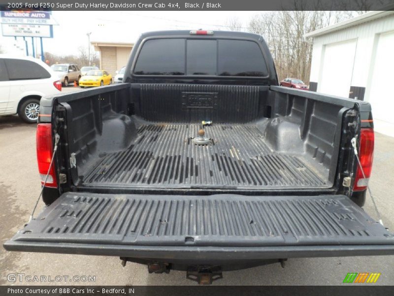  2005 F250 Super Duty Harley Davidson Crew Cab 4x4 Trunk