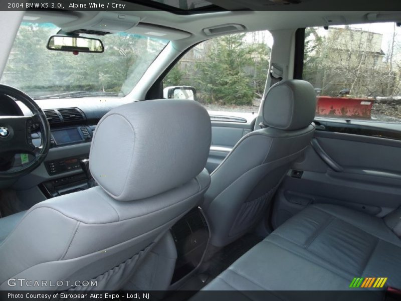 Alpine White / Grey 2004 BMW X5 3.0i