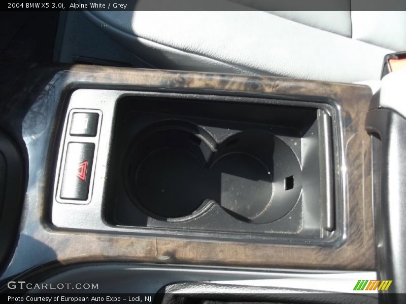 Alpine White / Grey 2004 BMW X5 3.0i