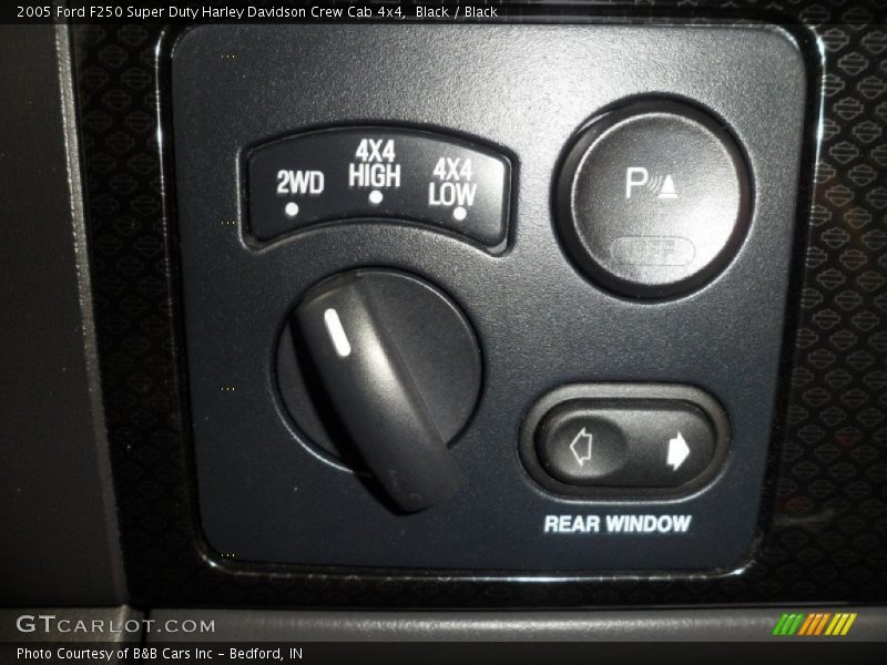 Controls of 2005 F250 Super Duty Harley Davidson Crew Cab 4x4