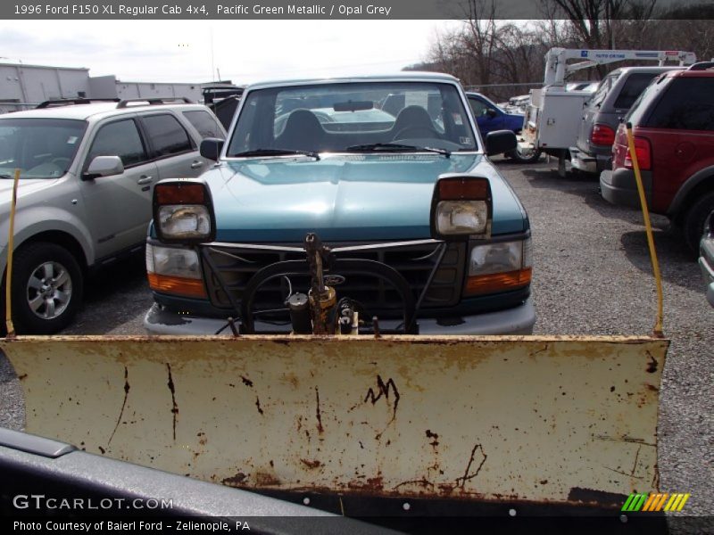 Pacific Green Metallic / Opal Grey 1996 Ford F150 XL Regular Cab 4x4