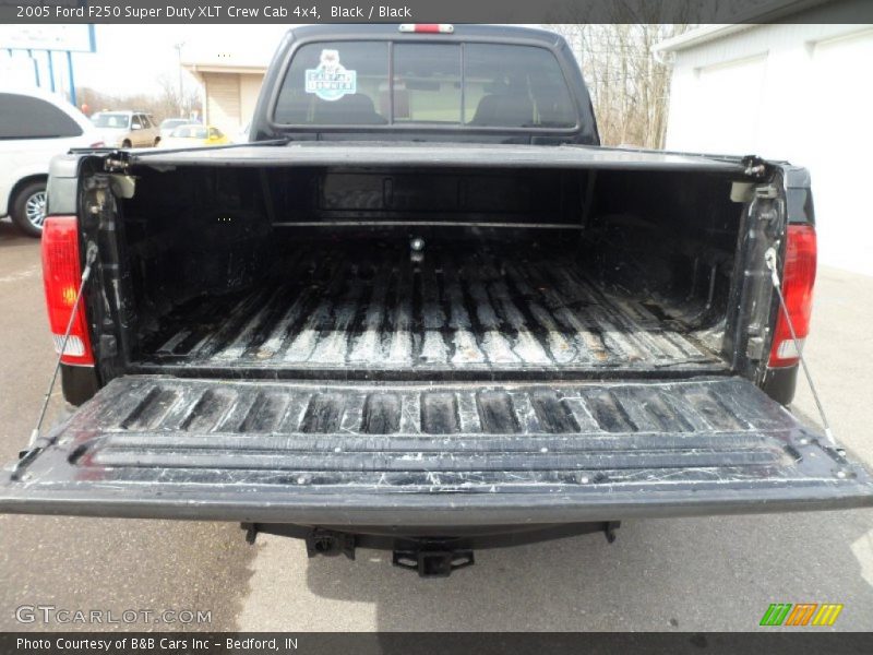 Black / Black 2005 Ford F250 Super Duty XLT Crew Cab 4x4