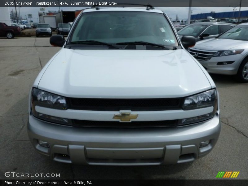 Summit White / Light Gray 2005 Chevrolet TrailBlazer LT 4x4