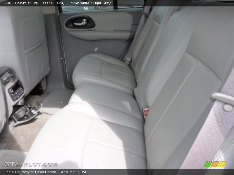 Summit White / Light Gray 2005 Chevrolet TrailBlazer LT 4x4