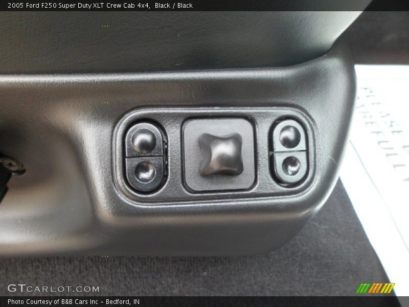 Black / Black 2005 Ford F250 Super Duty XLT Crew Cab 4x4