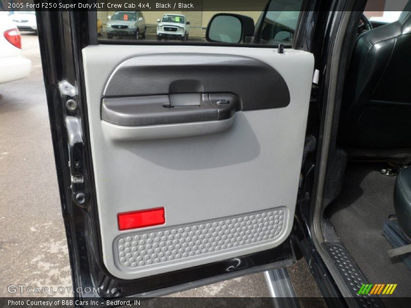 Black / Black 2005 Ford F250 Super Duty XLT Crew Cab 4x4
