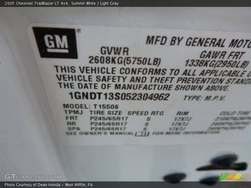 Summit White / Light Gray 2005 Chevrolet TrailBlazer LT 4x4