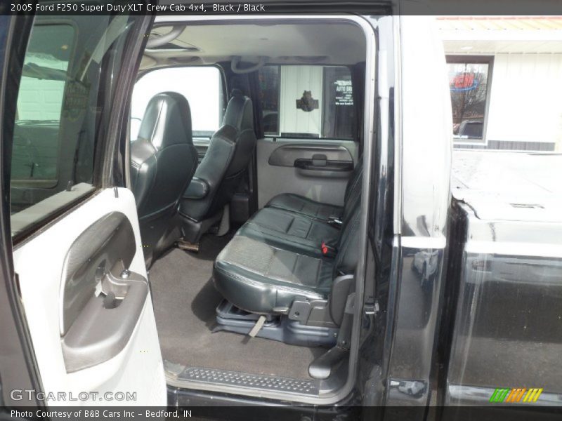 Black / Black 2005 Ford F250 Super Duty XLT Crew Cab 4x4