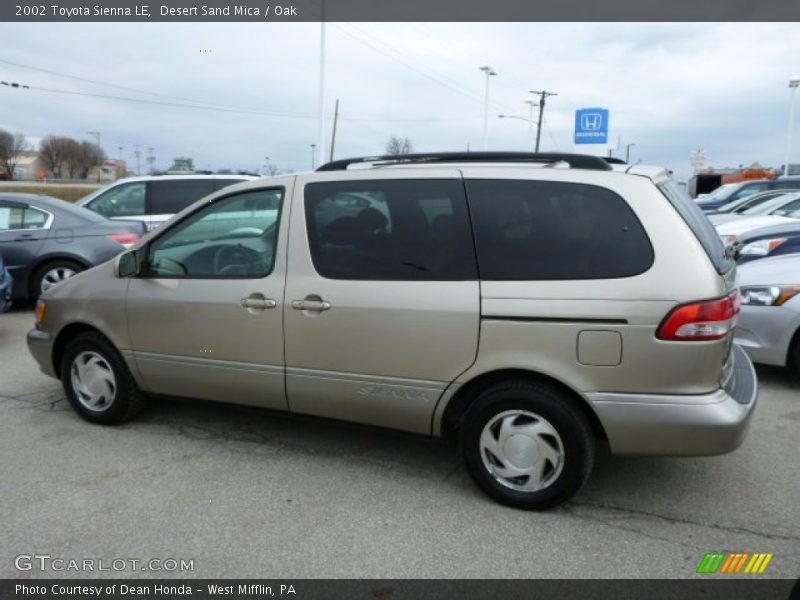 Desert Sand Mica / Oak 2002 Toyota Sienna LE