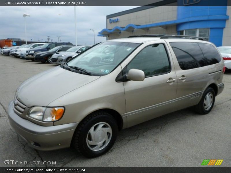 Desert Sand Mica / Oak 2002 Toyota Sienna LE