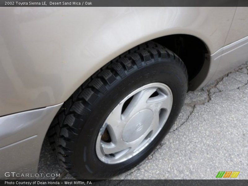 Desert Sand Mica / Oak 2002 Toyota Sienna LE