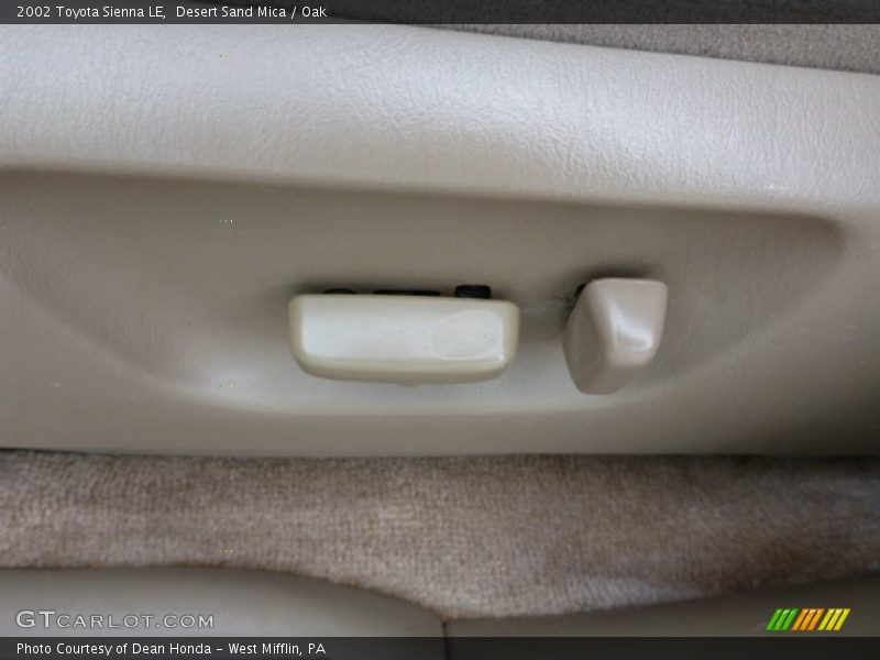 Desert Sand Mica / Oak 2002 Toyota Sienna LE