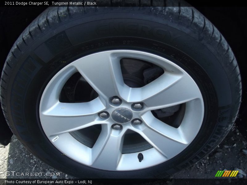 Tungsten Metallic / Black 2011 Dodge Charger SE