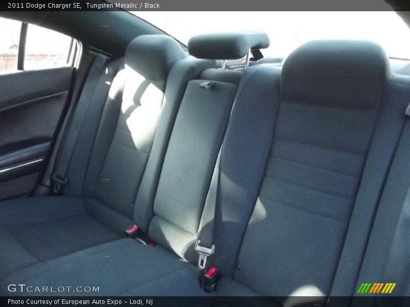 Tungsten Metallic / Black 2011 Dodge Charger SE
