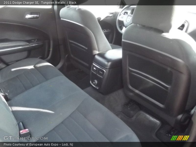 Tungsten Metallic / Black 2011 Dodge Charger SE