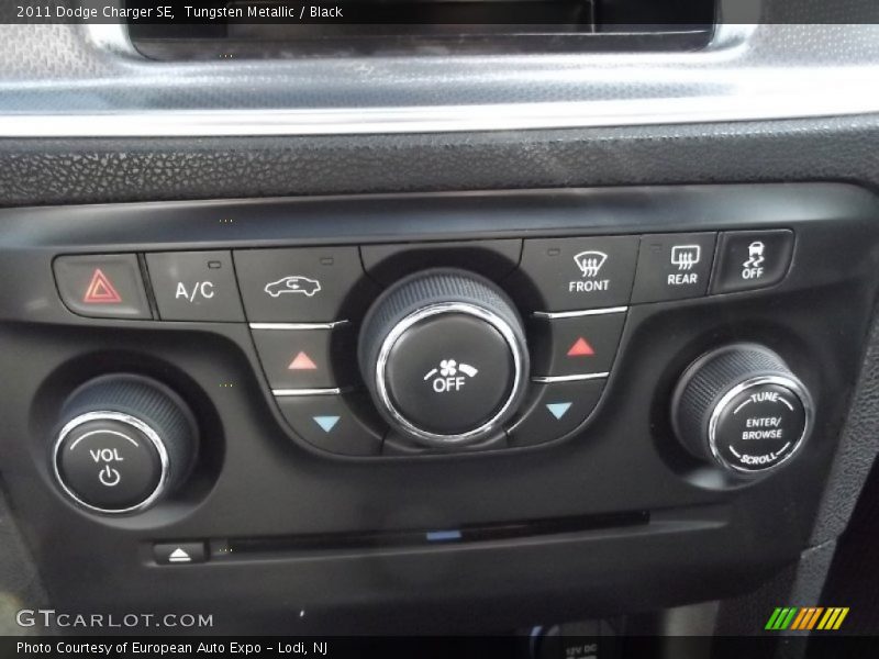 Tungsten Metallic / Black 2011 Dodge Charger SE