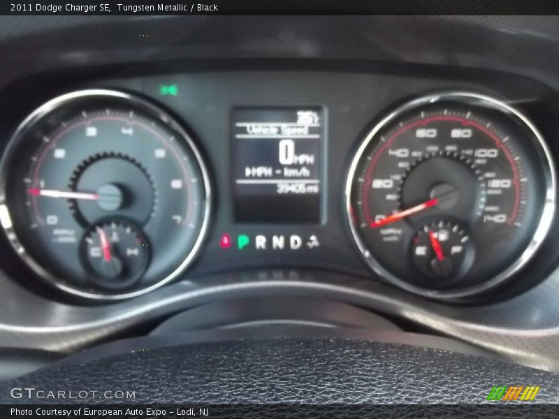 Tungsten Metallic / Black 2011 Dodge Charger SE