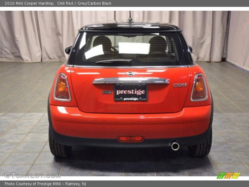 Chili Red / Grey/Carbon Black 2010 Mini Cooper Hardtop