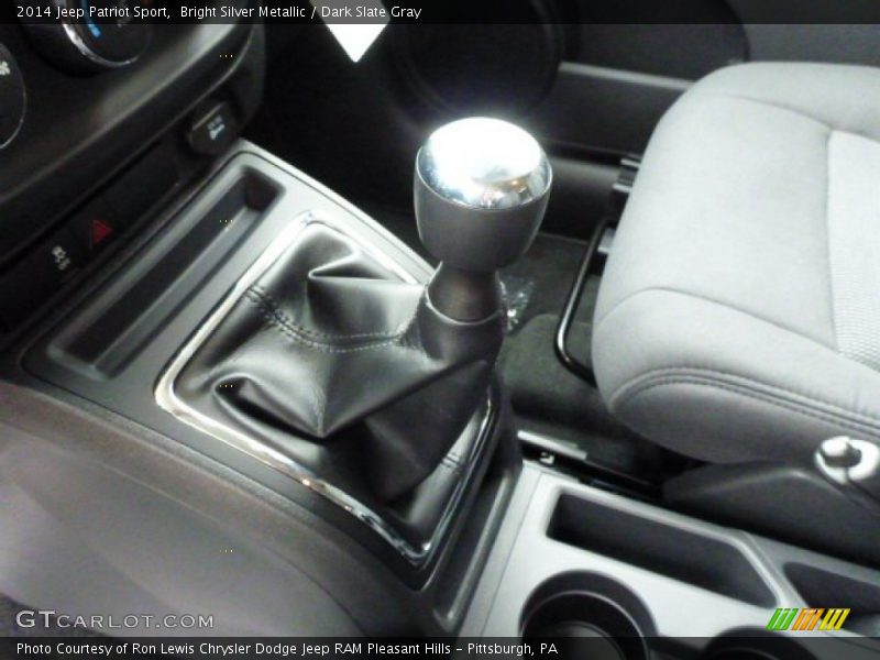  2014 Patriot Sport 5 Speed Manual Shifter