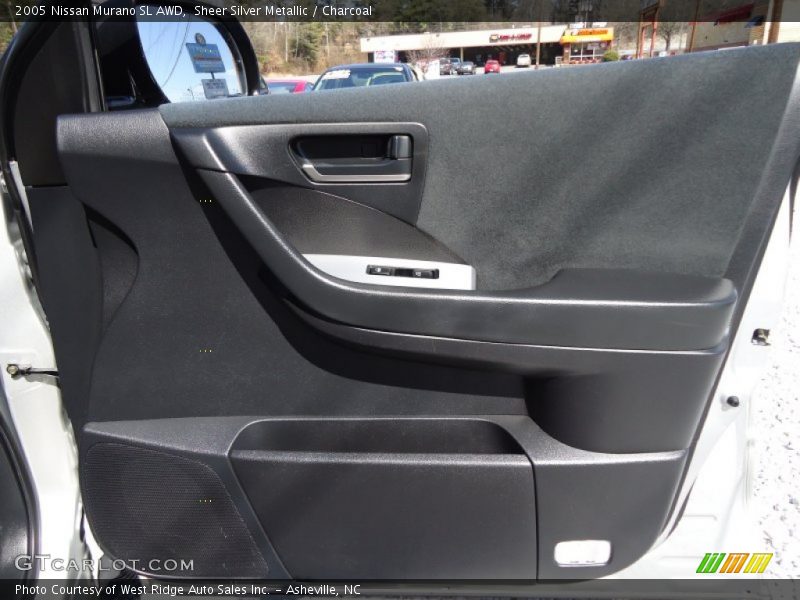 Door Panel of 2005 Murano SL AWD