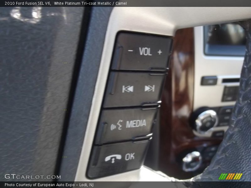White Platinum Tri-coat Metallic / Camel 2010 Ford Fusion SEL V6