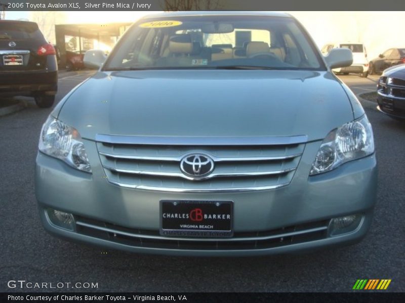 Silver Pine Mica / Ivory 2006 Toyota Avalon XLS