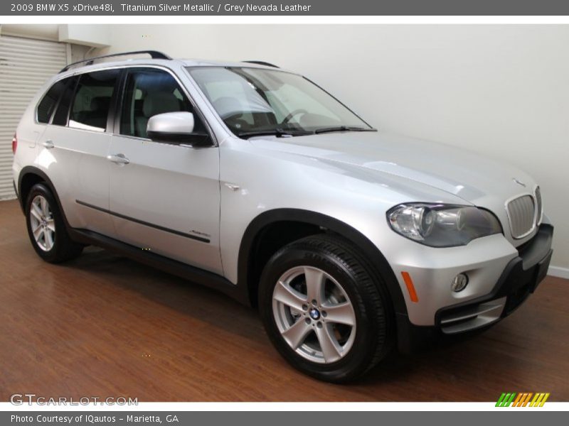 Front 3/4 View of 2009 X5 xDrive48i