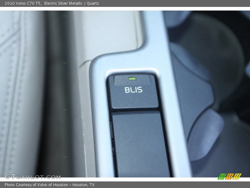 Electric Silver Metallic / Quartz 2010 Volvo C70 T5