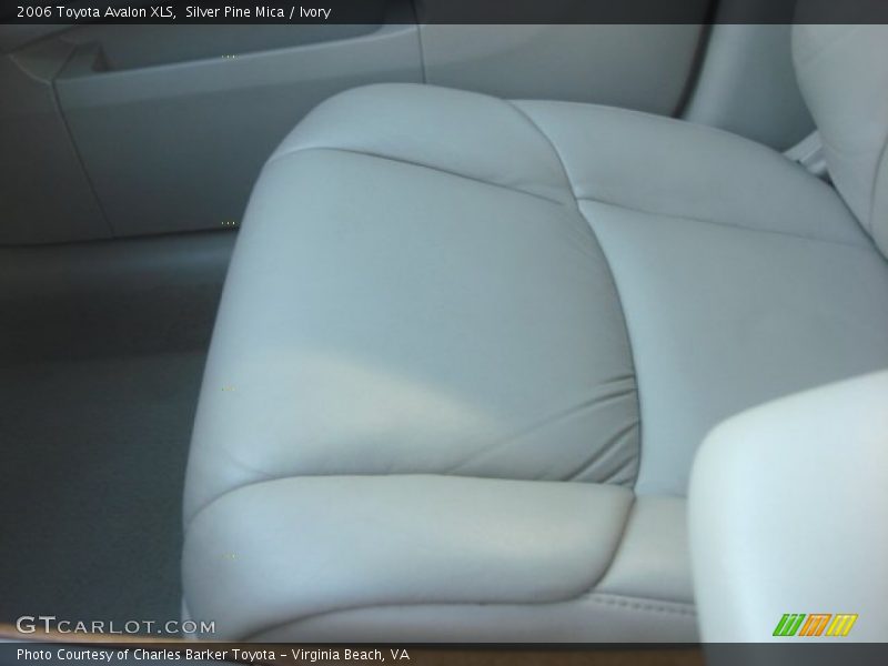 Silver Pine Mica / Ivory 2006 Toyota Avalon XLS