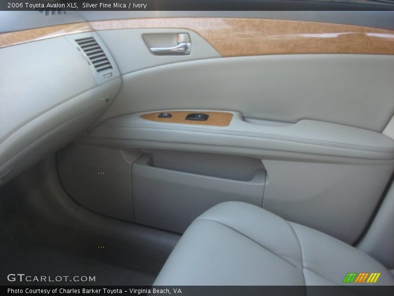 Silver Pine Mica / Ivory 2006 Toyota Avalon XLS