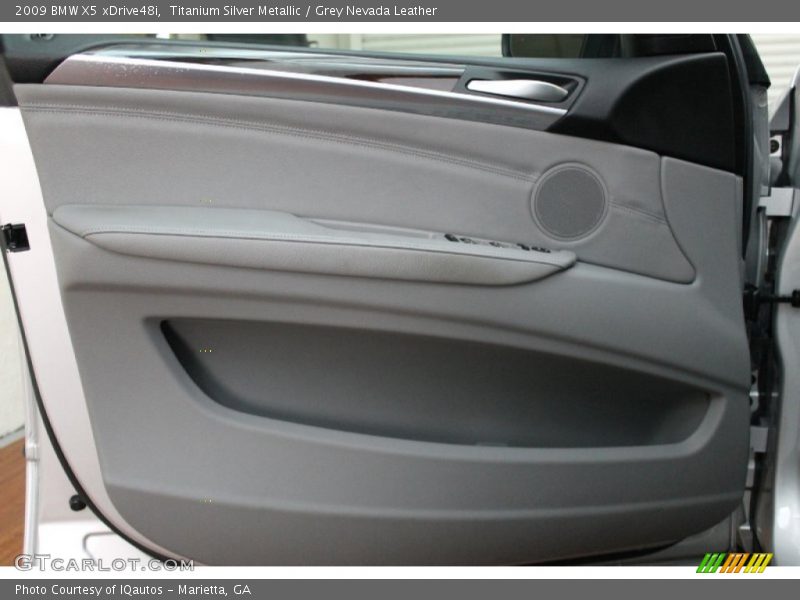Door Panel of 2009 X5 xDrive48i