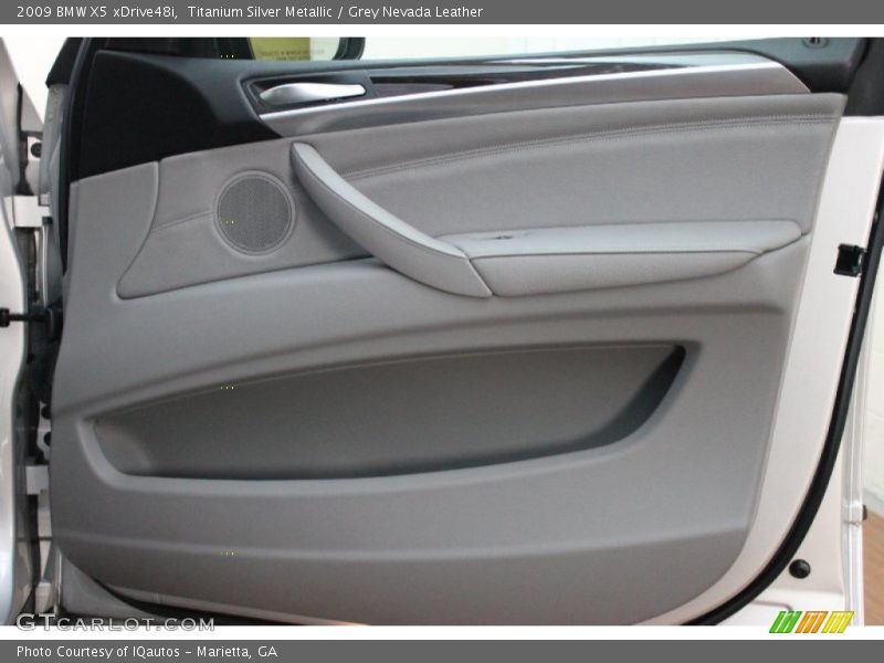 Door Panel of 2009 X5 xDrive48i