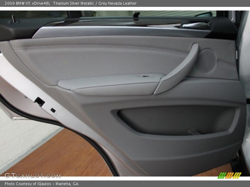 Titanium Silver Metallic / Grey Nevada Leather 2009 BMW X5 xDrive48i