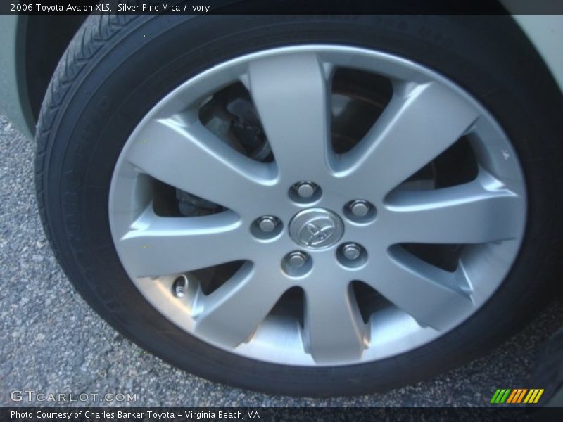 Silver Pine Mica / Ivory 2006 Toyota Avalon XLS